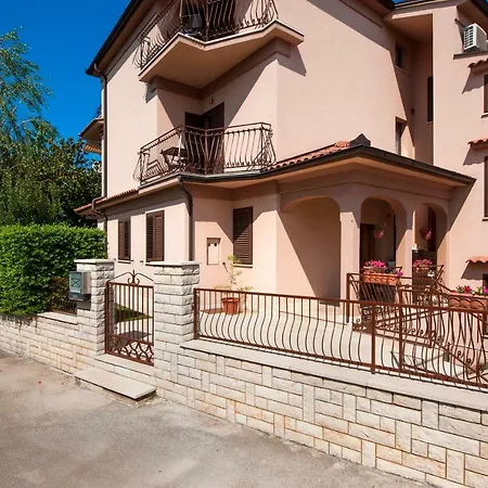 Apartment Len Rovinj